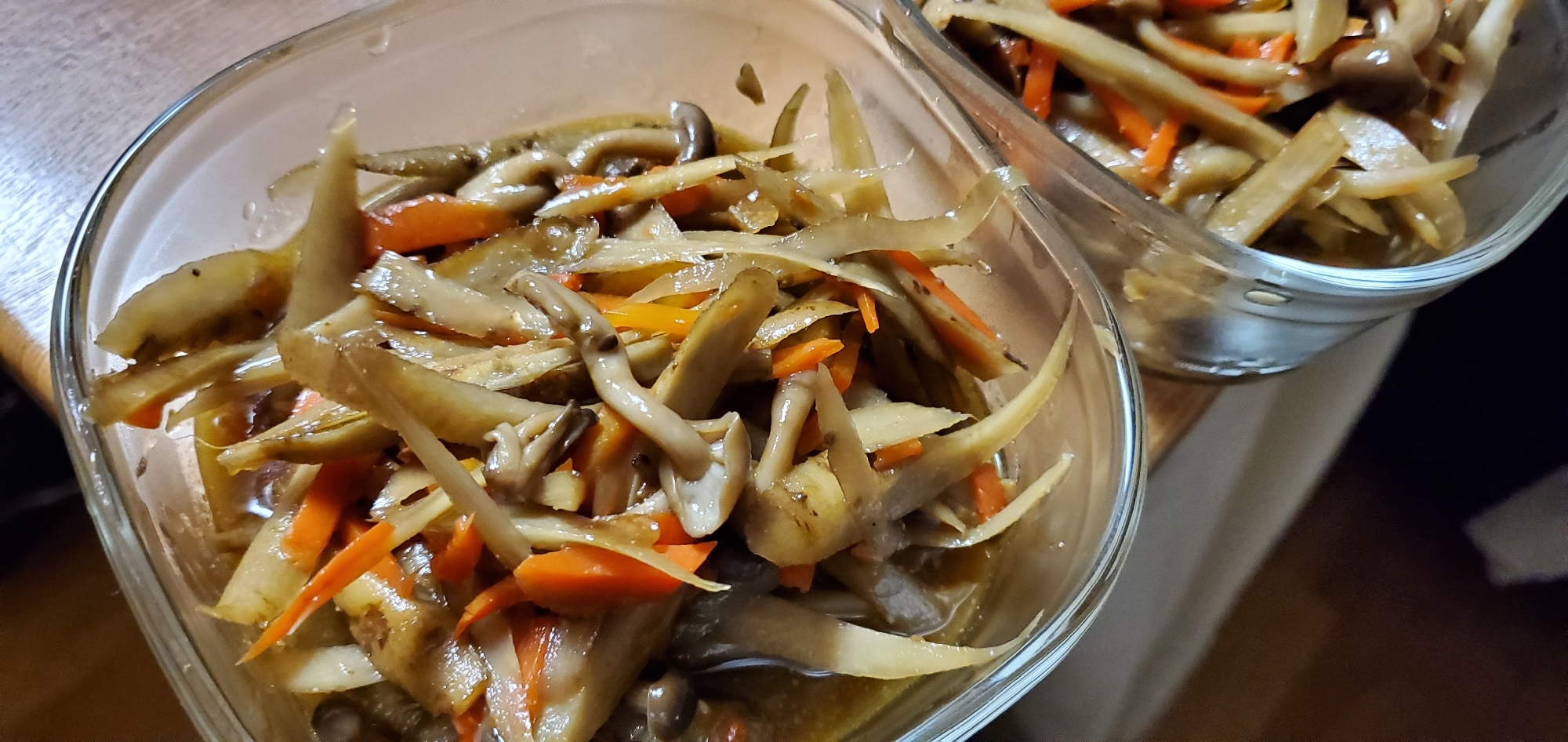 しめじ入り きんぴらごぼう