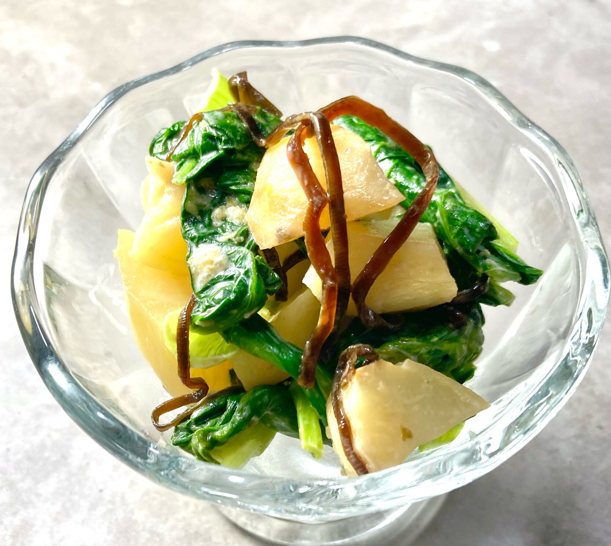 もやしとインゲン、レモン、松の実の炒め物 レシピ