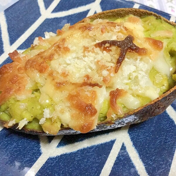 ちょっとおしゃれに アボカドとツナのマヨチーズ焼き レシピ 作り方 By Hushhush55 楽天レシピ ちょっとおしゃれに アボカドとツナのマヨチーズ焼き レシピ 作り方 By Hushhush55 楽天レシピ