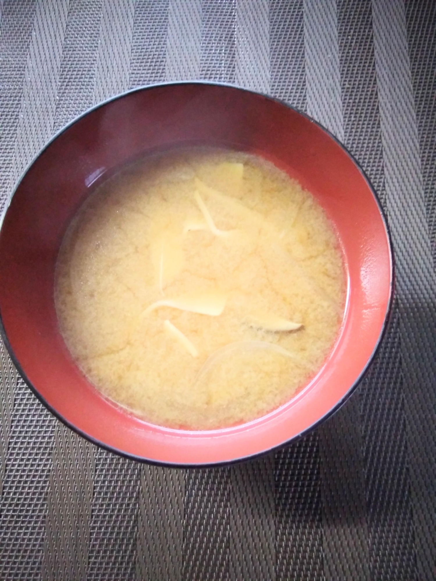 玉ねぎの味噌汁
