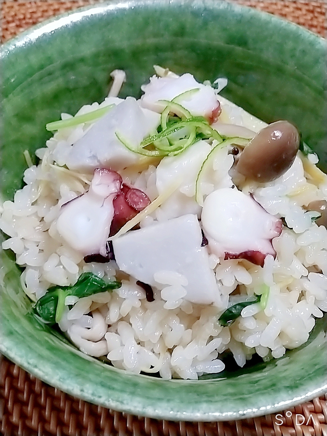 里芋とタコの炊き込みご飯