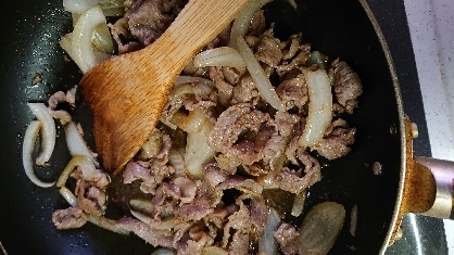 牛肉と玉ねぎの生姜煮