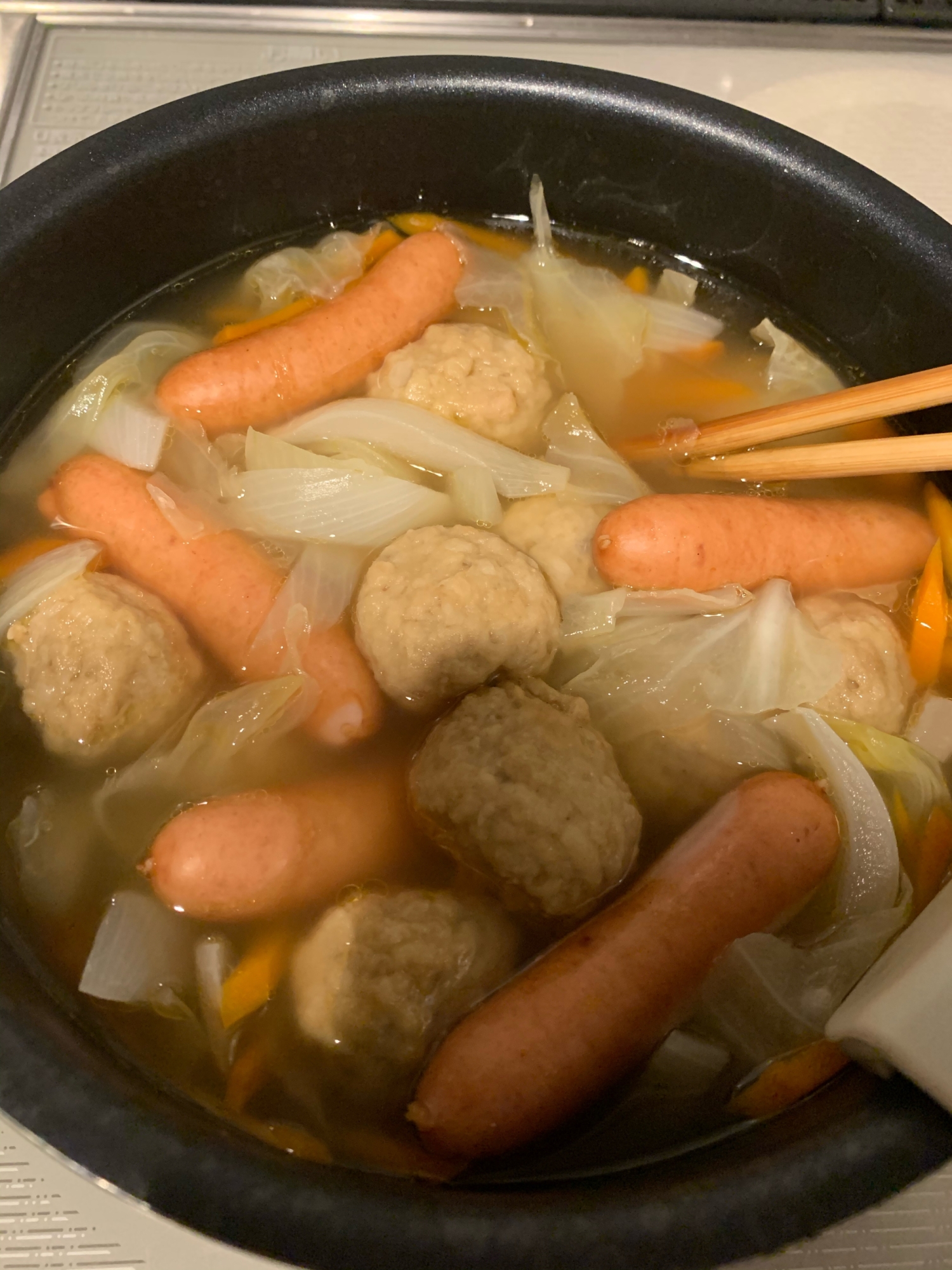 肉だんごのコンソメスープ