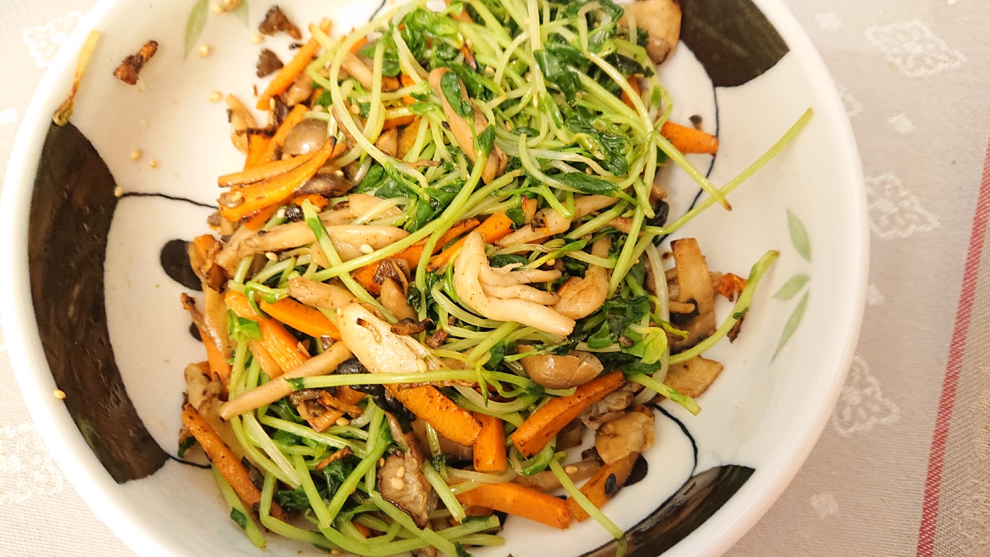 豆苗ときのこのもりもり食べるナムル