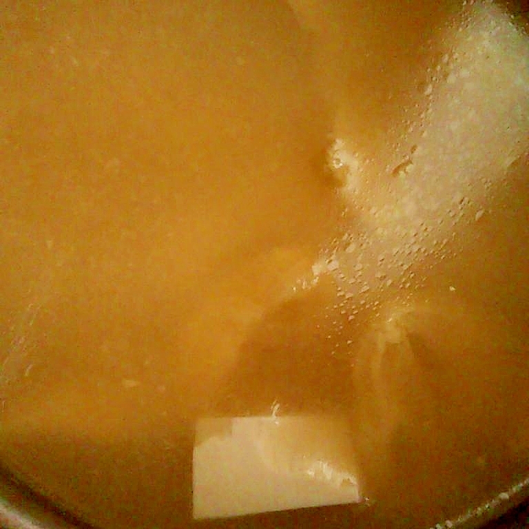 豆腐大根油揚げの味噌汁