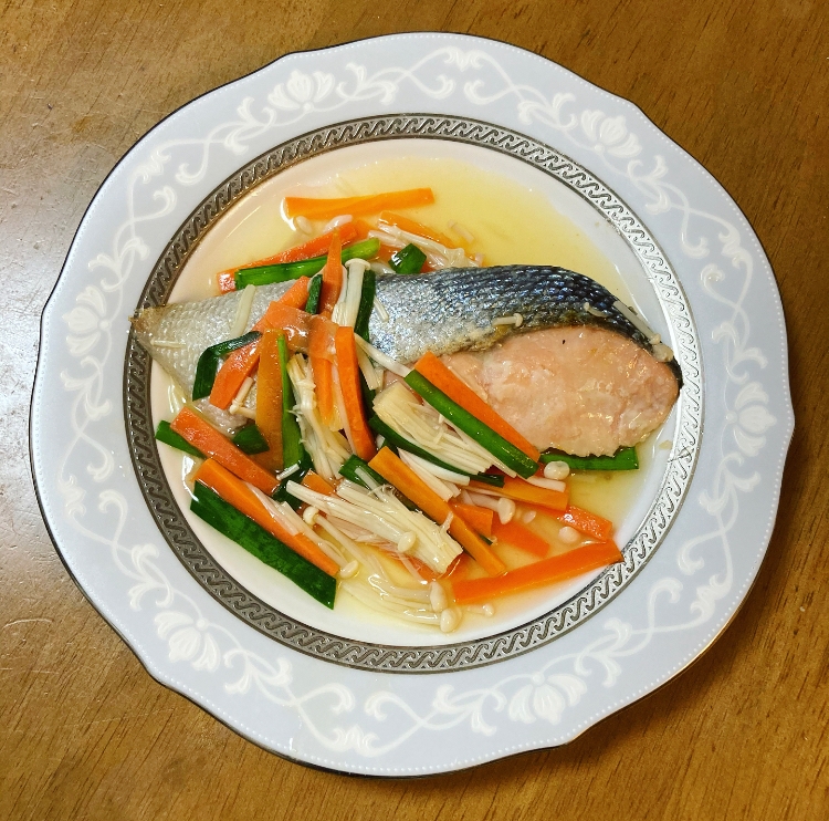 野菜たっぷり！鮭と野菜あんかけ