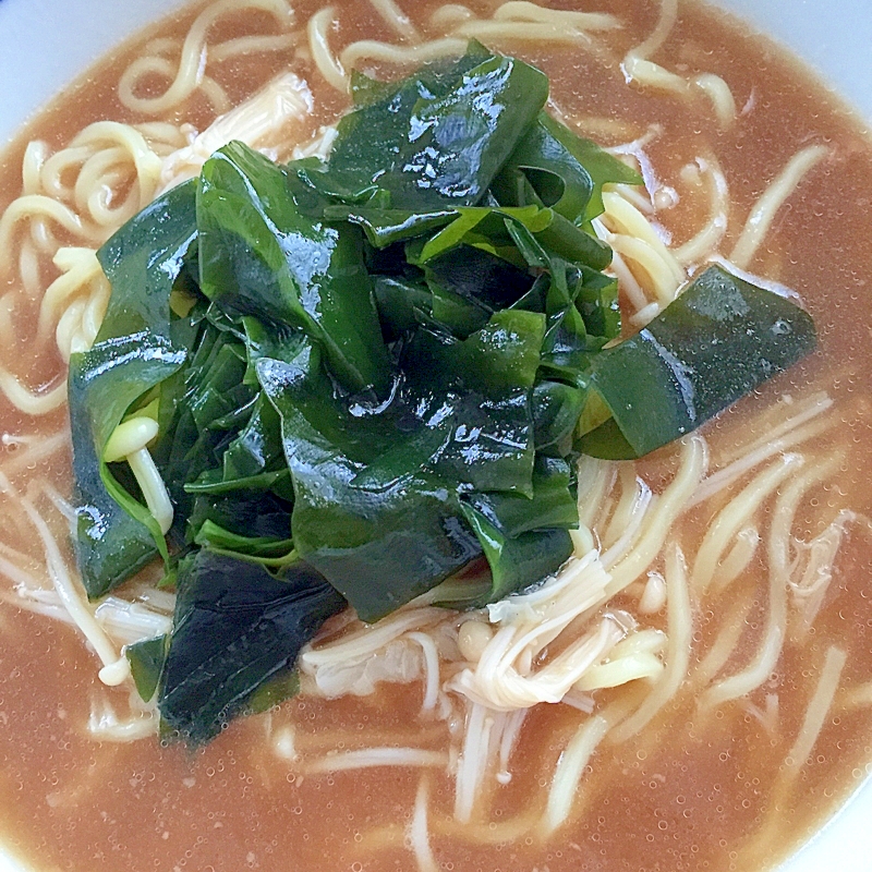 えのきとワカメのラーメン★