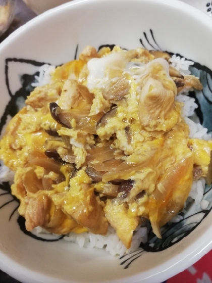 今日の夕飯に作りました!小松菜が無かったので代わりに椎茸を入れましたが家族も喜んで食べてくれました^^ごちそうさまでした!