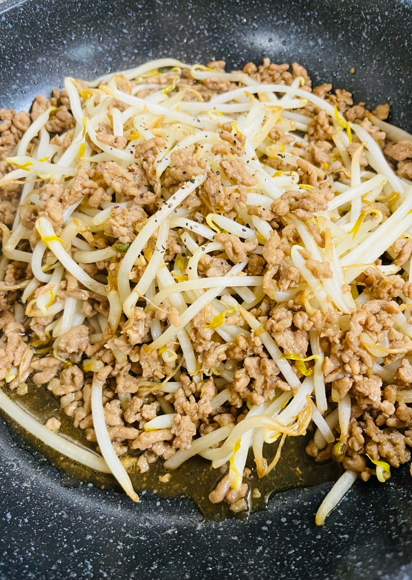 もやしと豚ひき肉の簡単炒め