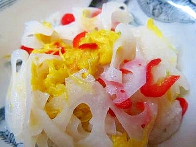 食用菊・菊花とレンコンの酢の物