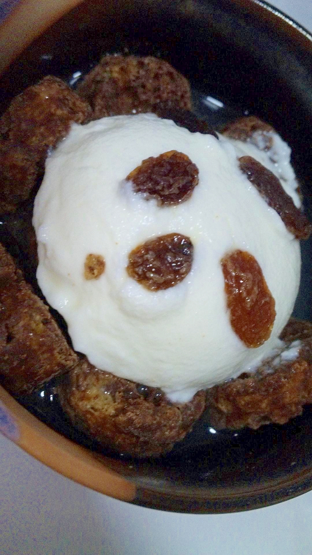 簡単美味!チョコスナックレーズンヨーグルト