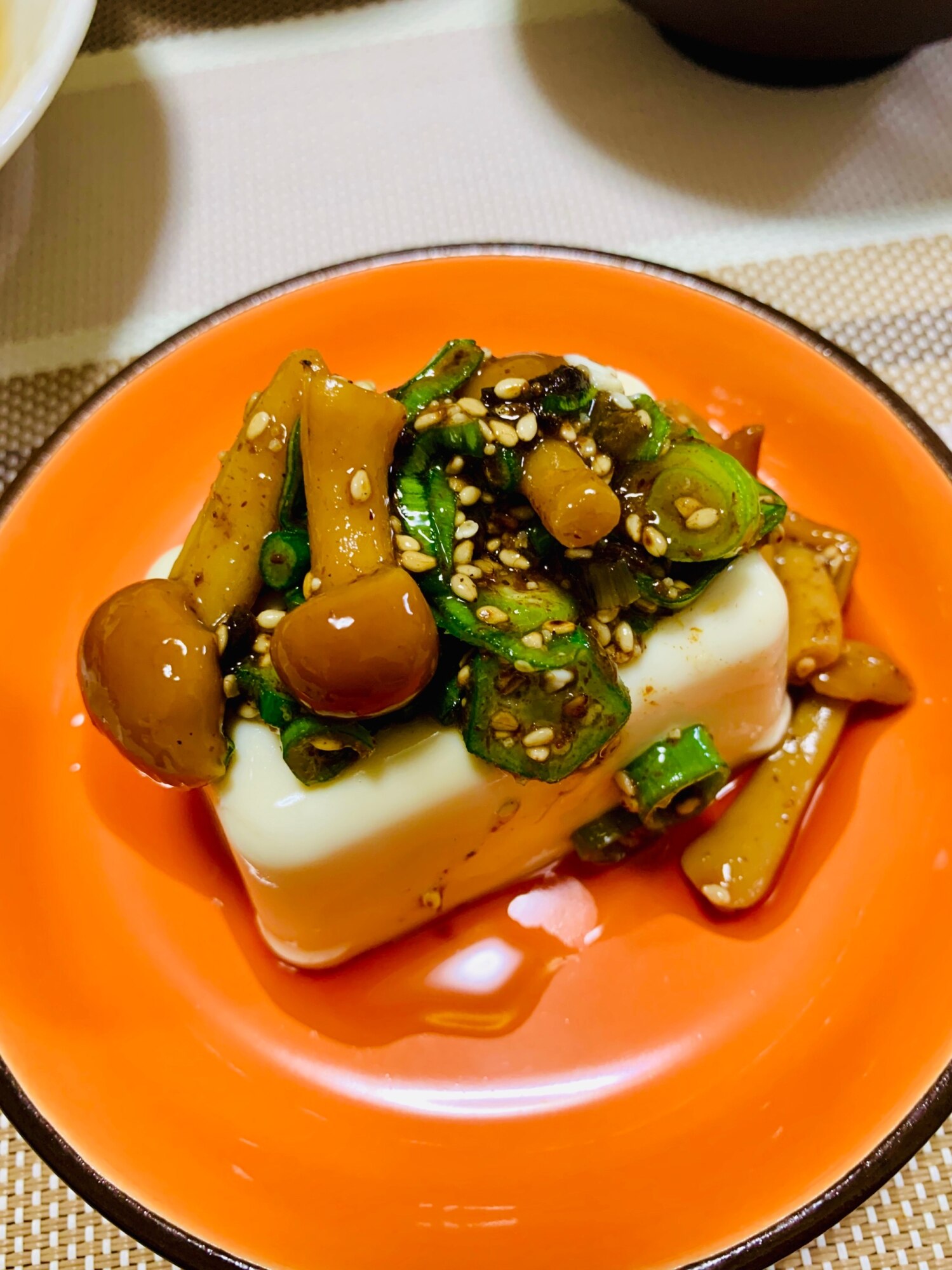 オクラとなめこの冷やっこ レシピ・作り方 by よっしぃ✴︎ - 楽天レシピ