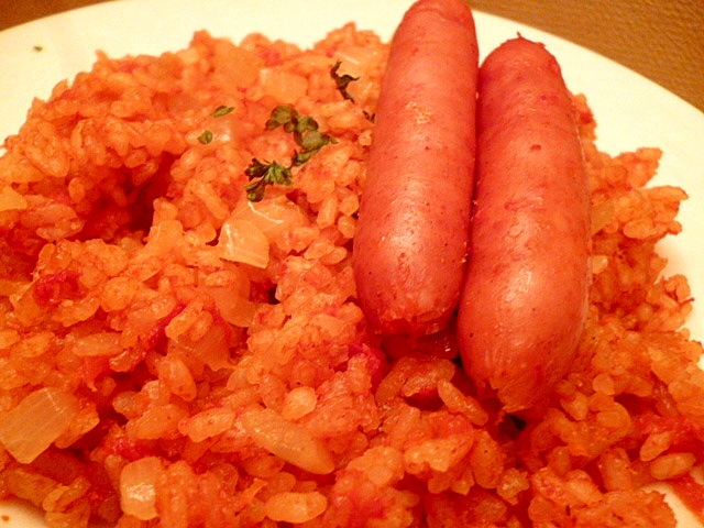 トマト缶で炊き込みメキシカンライス