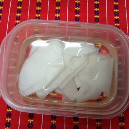 余った赤蕪♪甘酢漬物