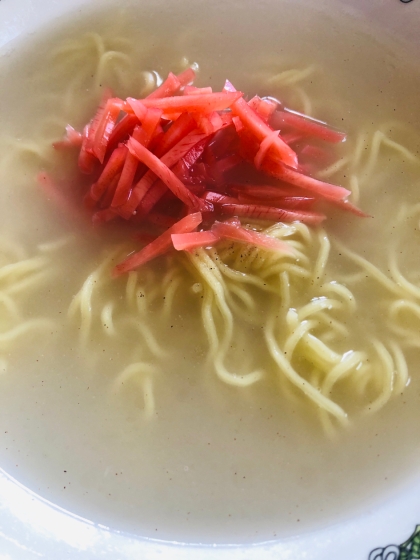 チーズと梅の豚骨ラーメン