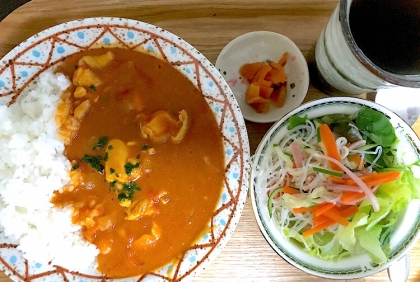 お手軽なのに本格的な味！バターチキンカレー