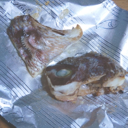 今回は、山椒ないし、あら塩で丁寧に作っただけだが、シンプルって美味しい♪ジューシーでイイよね～！因みに手掴みだけど、なっつんは？？？ご馳走様でした❤・・❤