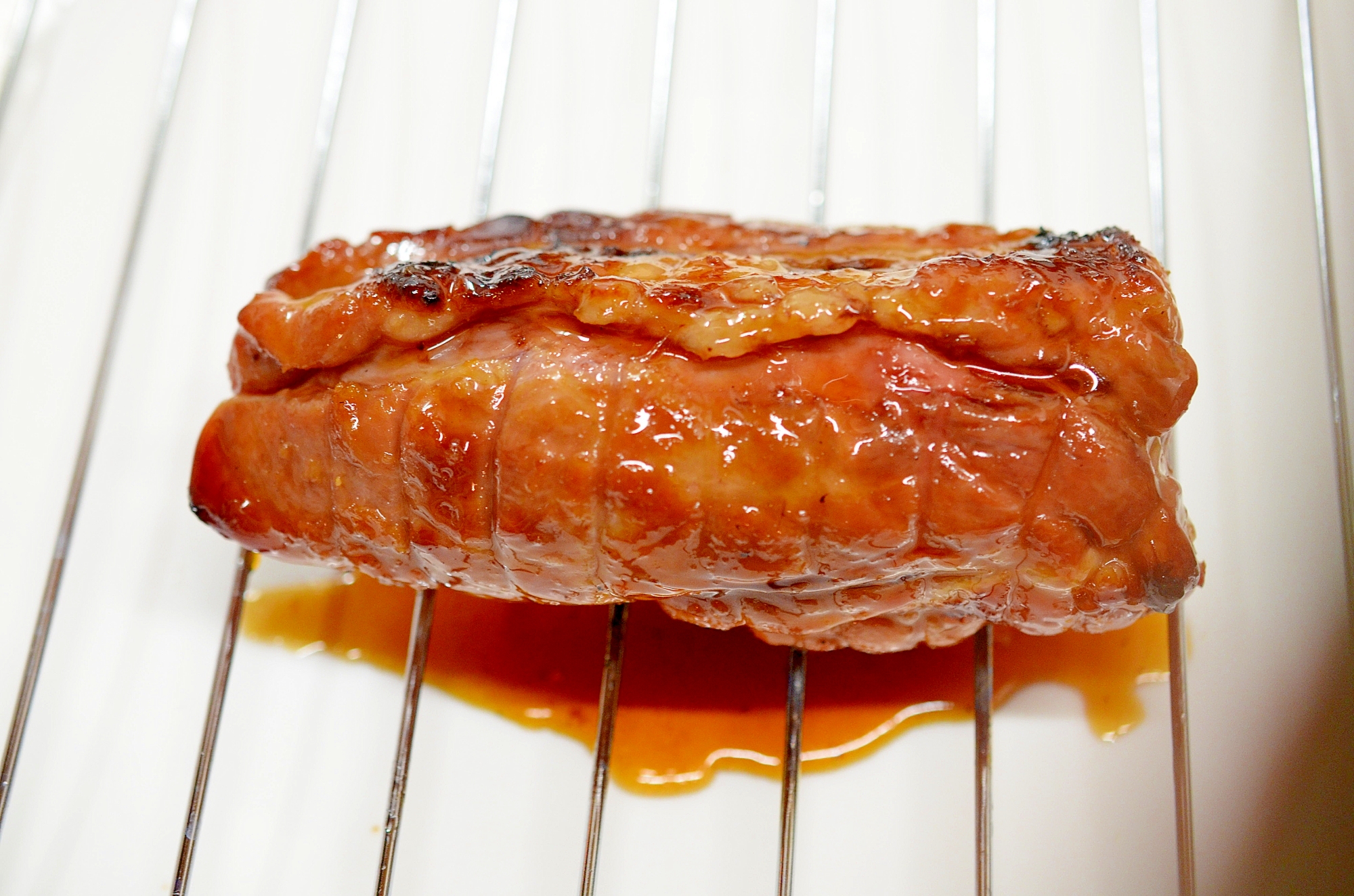 一晩つけて焼くだけ 簡単 蜜がけジューシーな焼豚 レシピ 作り方 By ばななみるく 楽天レシピ