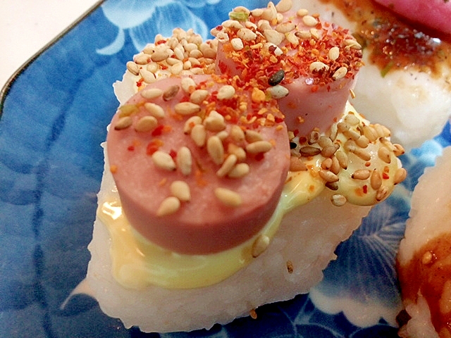 マヨ 七味唐辛子で 魚ニソとごまの焼おにぎり レシピ 作り方 By ぷ みぃまま 楽天レシピ