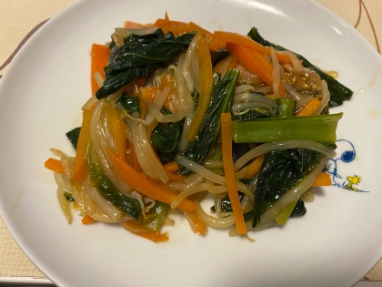 緑の野菜は小松菜で作ってみました！魚のおかずのレパートリーが少ないので、ありがたいです！！また作ります！