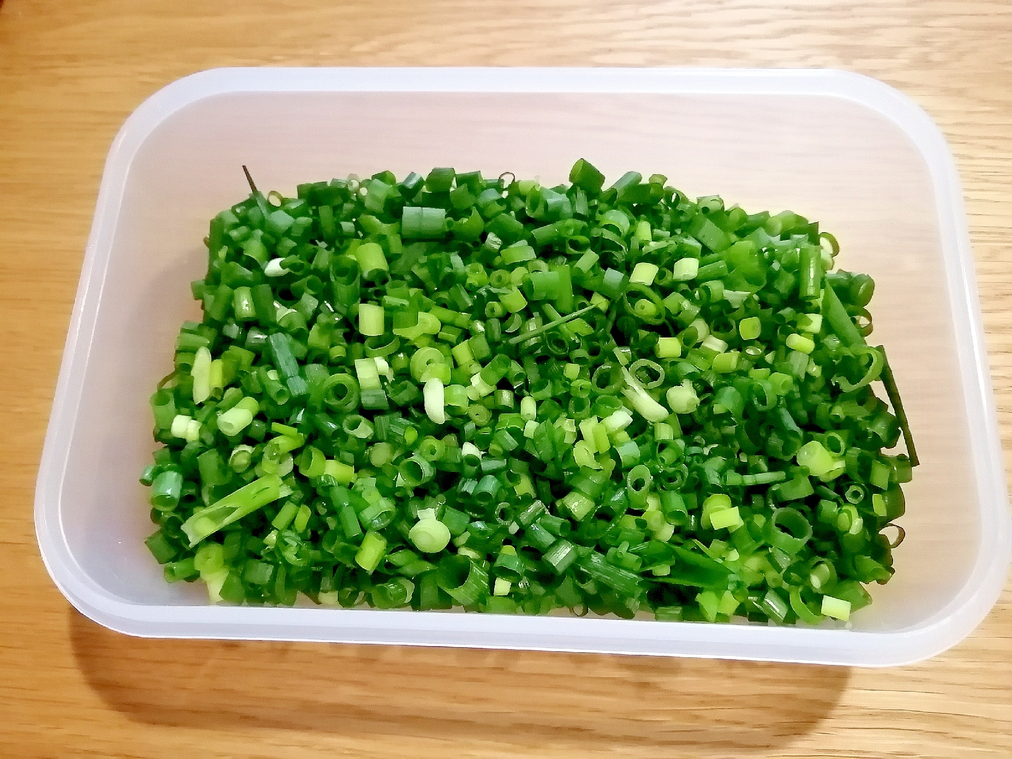 手間いらず 小ねぎ 万能ねぎの冷蔵保存法 レシピ 作り方 By グリーンエメラルド 楽天レシピ 手間いらず 小ねぎ 万能ねぎの冷蔵保存法 レシピ 作り方 By グリーンエメラルド 楽天レシピ