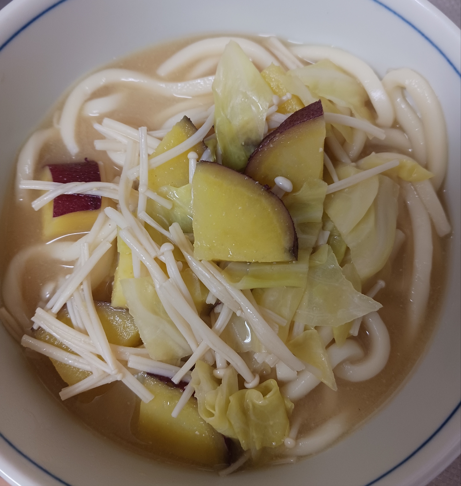 さつまいも入り味噌うどん