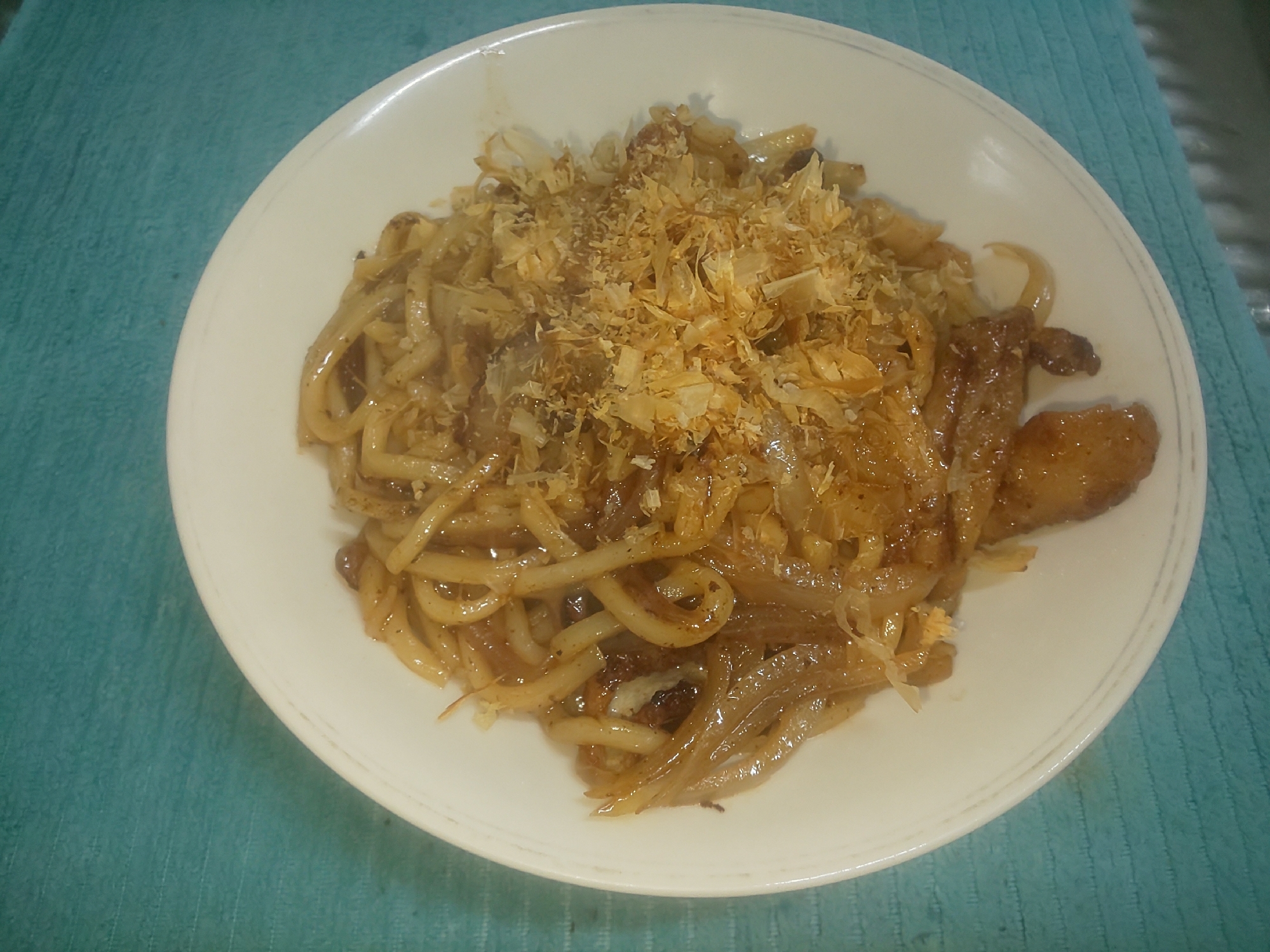 鶏皮で♪焼きうどん