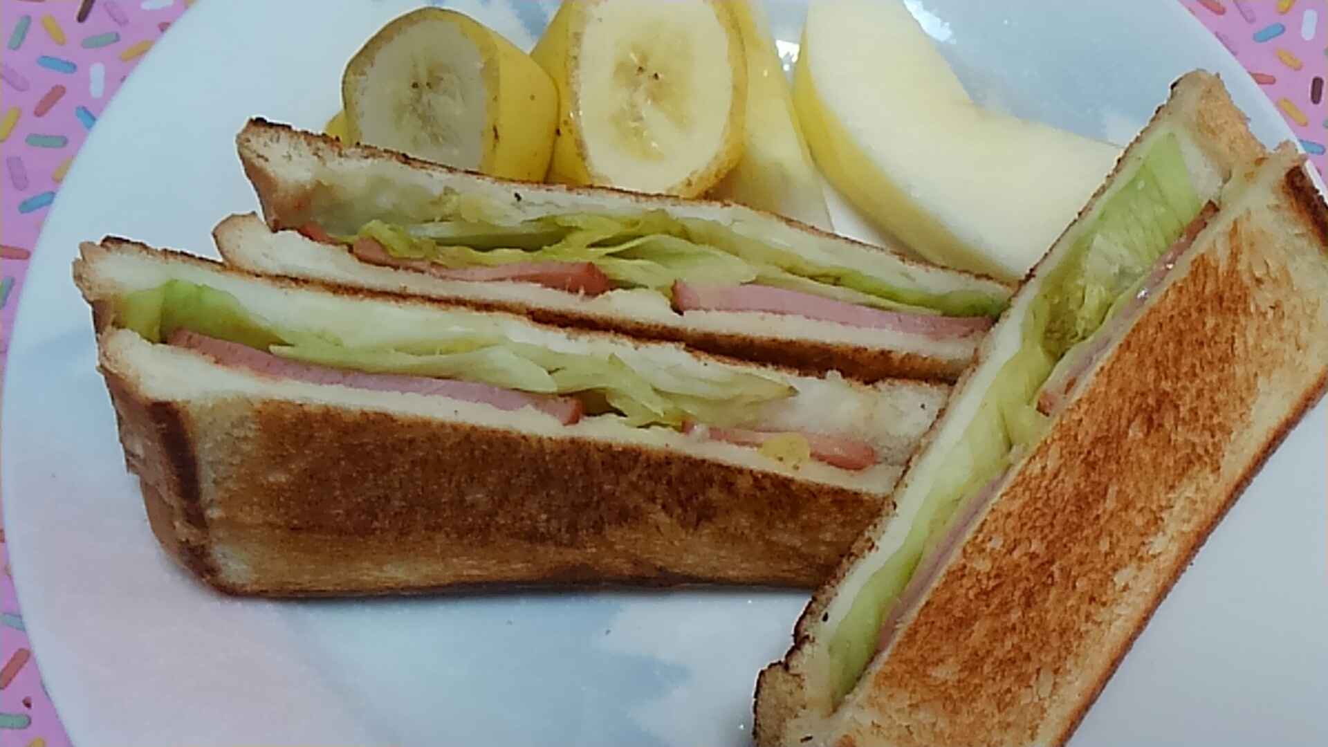 焼き豚とレタスのホットサンド＊