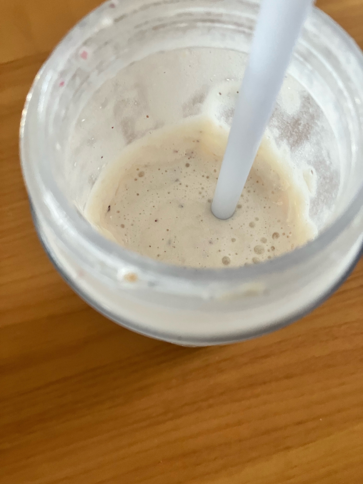 パイン、バナナ、ふどうのスムージー