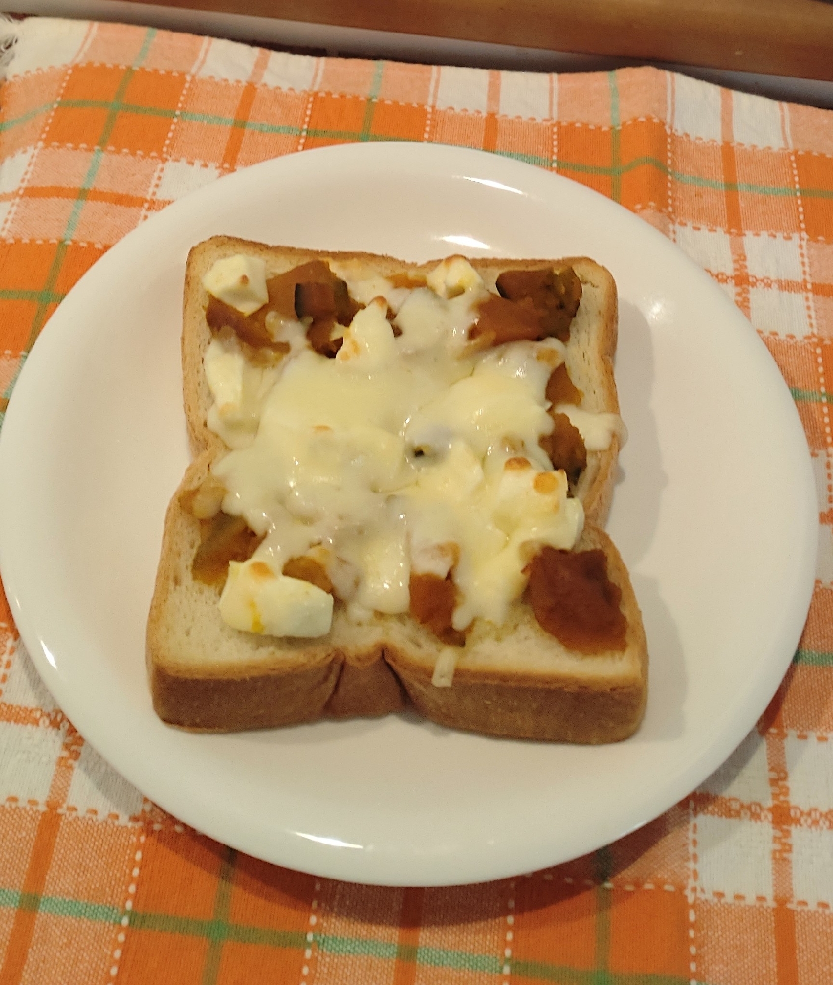 朝食に♡かぼちゃとナチュラルチーズのトースト