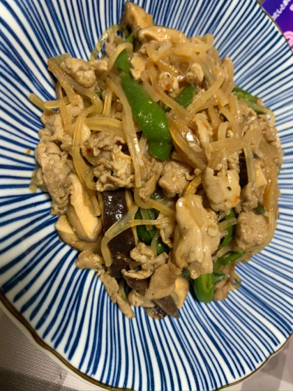 ご飯が止まらない！椎茸と豚肉と春雨のピリ辛炒め