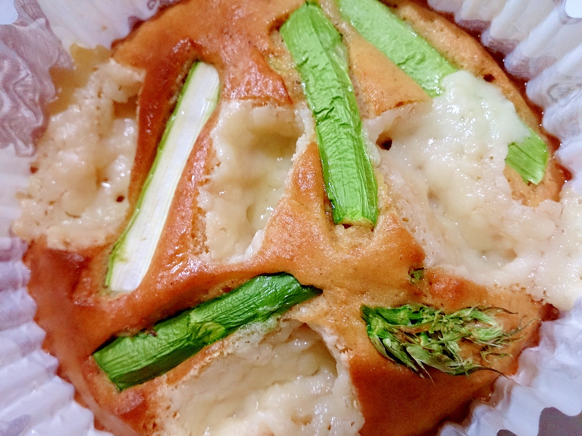 北海道アスパラとベビーチーズのマヨパンケーキ