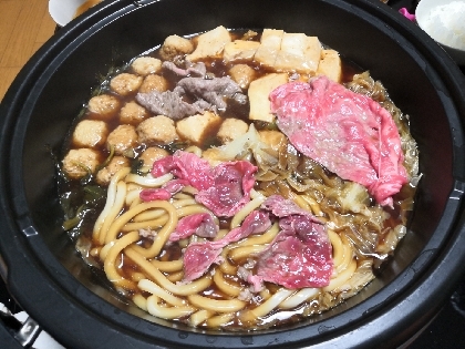 すき焼きにはうどんはかかせませんね