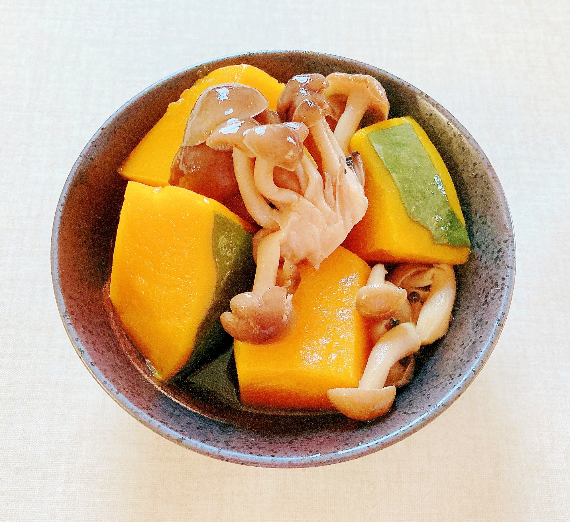 麺つゆで☆かぼちゃとしめじの煮物