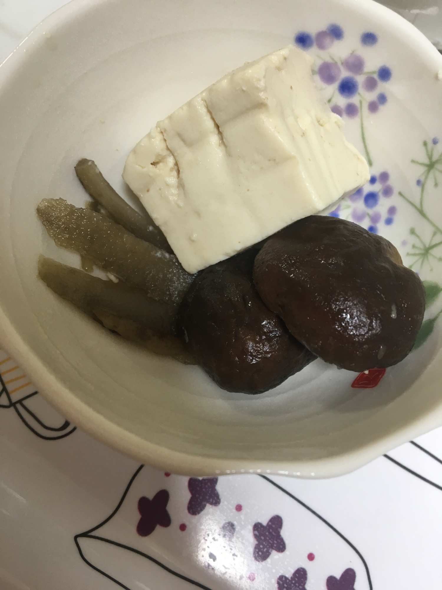 豆腐と椎茸とごぼうの煮物(^○^)