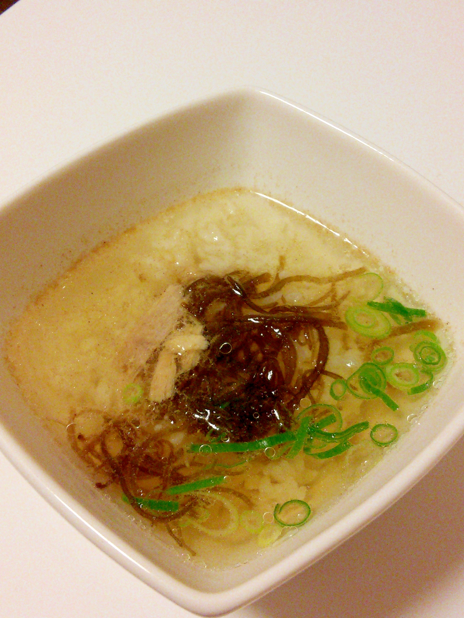 ヘルシーレシピ☆もずくとツナとネギの和風スープご飯