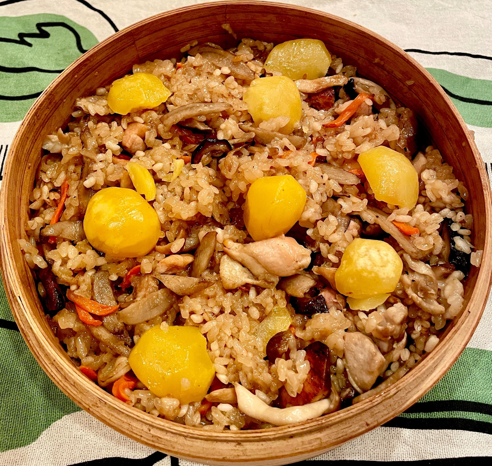 とにかく美味しくて大人気♡蒸篭で作る中華風おこわ