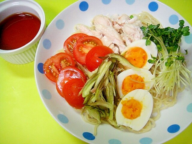 ササミと茗荷貝割れ大根のさっぱり冷やしラーメン レシピ・作り方 by
