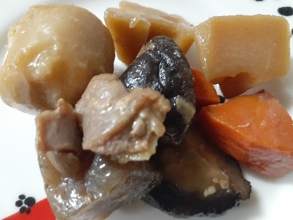 里芋と椎茸と鶏肉の煮物