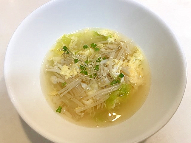 暖まるぅ☆エノキと白菜の中華卵スープ