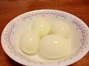 簡単に殻がむけるおどろきのゆで卵