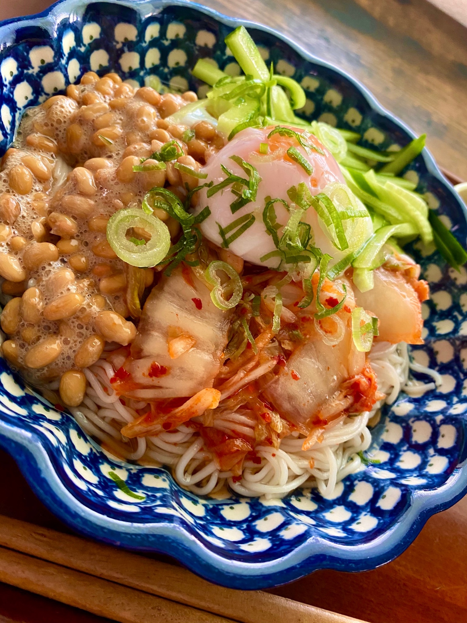 発酵食品で腸活！夏にぴったりのキムチ納豆そうめん