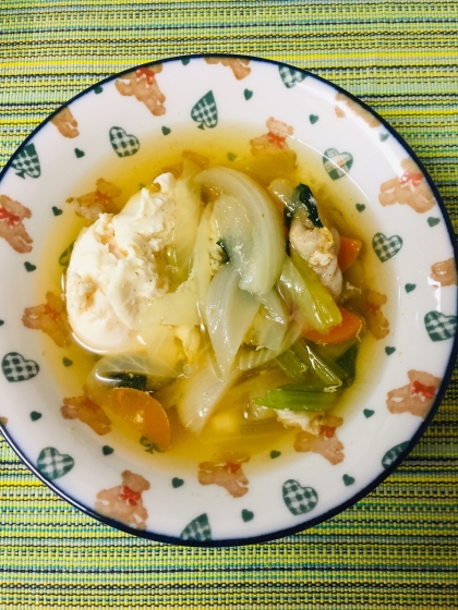 白菜と落とし卵のやさしいスープ