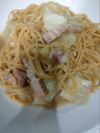 春キャベツとベーコンのペペロンチーノꕤ୭*