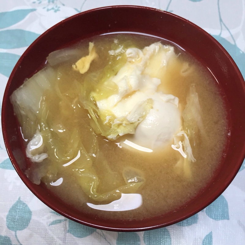白菜と落とし卵のお味噌汁(*^^*)★