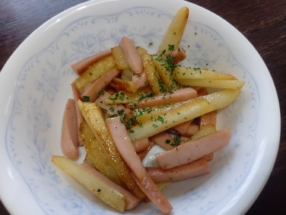 魚肉ソーセージで作りました。簡単にできて、美味しかったです。