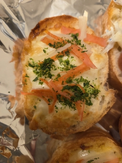 カニカマと青海苔のマヨチーズトースト