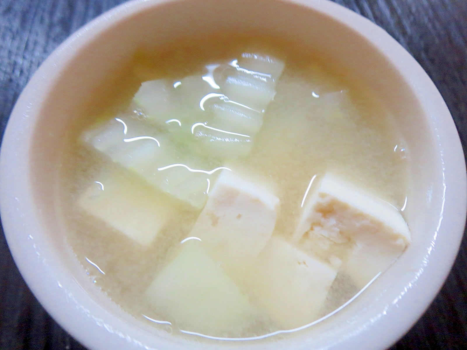 白菜と豆腐の簡単味噌汁