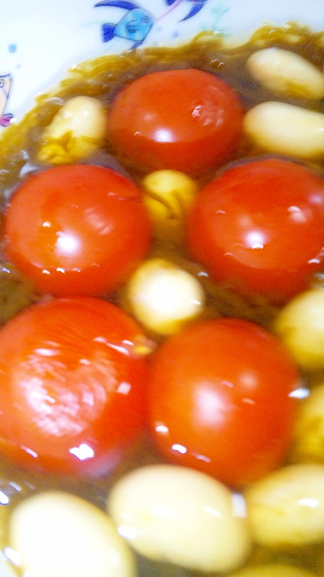 夏バテ予防に！大豆とトマトのもずく酢和え