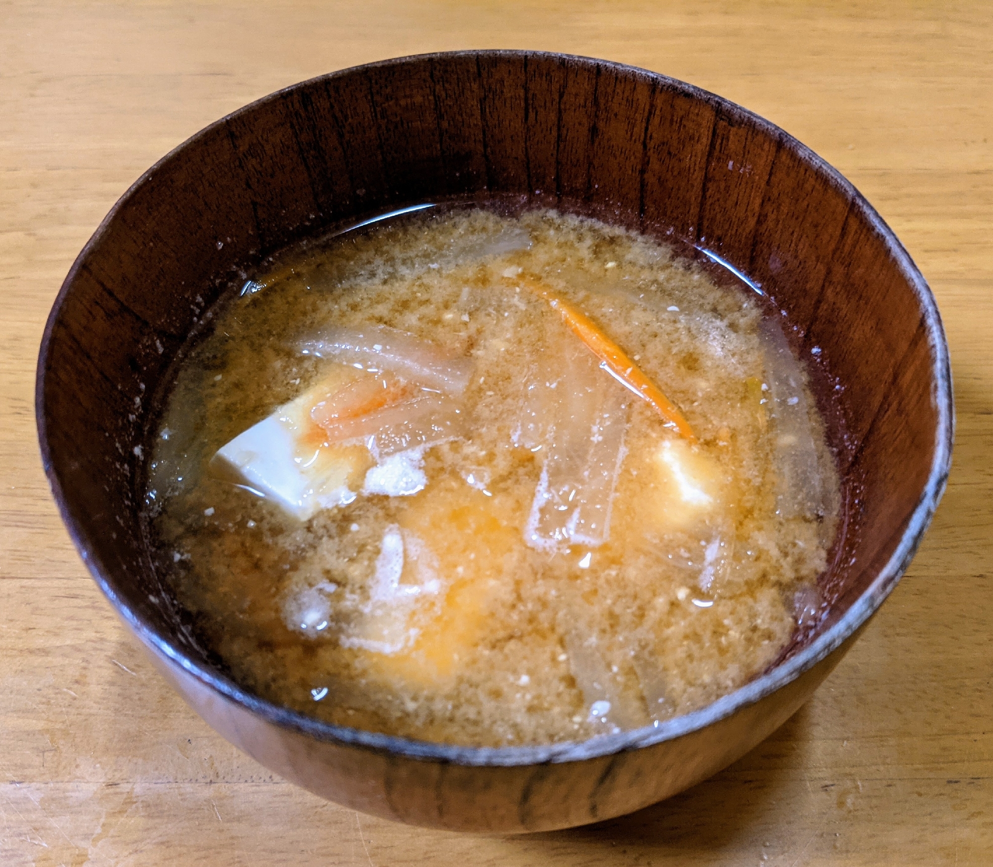 大根と人参と豆腐のお味噌汁